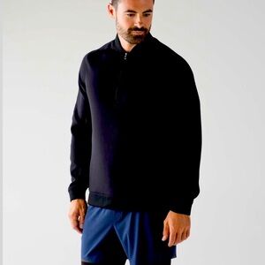 Lululemon Men’s Black Trail Lite Half Zip Pullover- size S